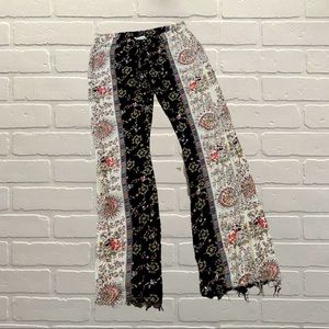 Billabong bohemian printed flare pants